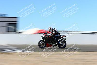 media/Jan-09-2022-SoCal Trackdays (Sun) [[2b1fec8404]]/Front Straight Speed Shots (1pm)/